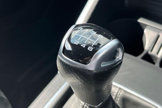 Audi Q2 Photo 30