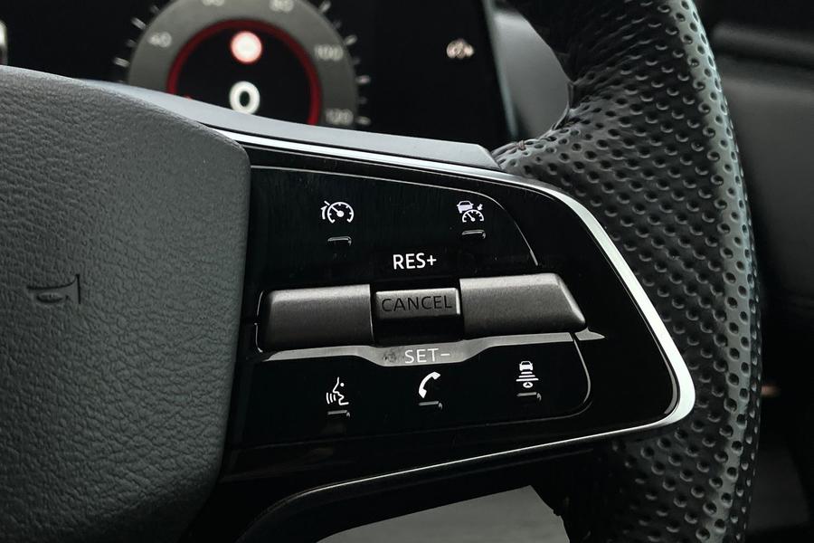 Nissan Ariya Photo autoimg-bf51f298ec0d4b22cf9c4f48a9bba51bbd361968.jpg