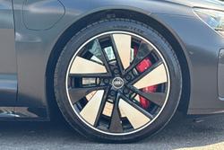 AUDI Rs E-Tron Gt Photo 5