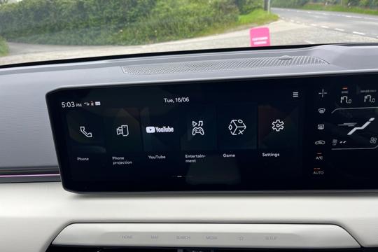 Kia EV4 Photo autoimg-bf58e2e90ad7fd5a36e9eee852ba22514666e25a.jpg