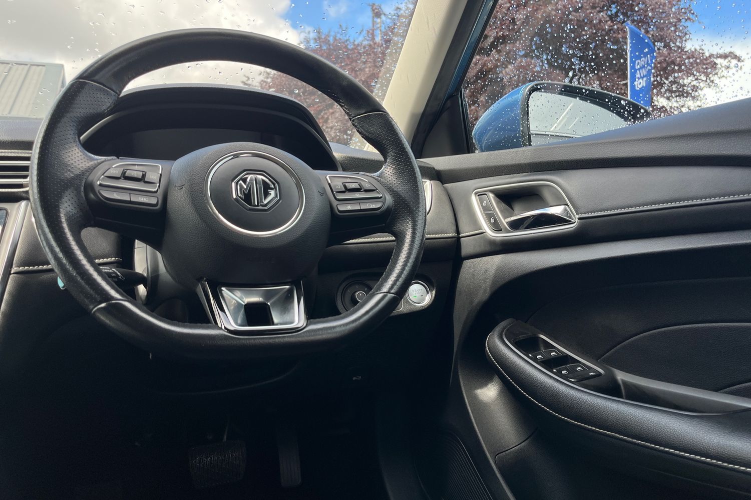 MG MG5 Photo 11