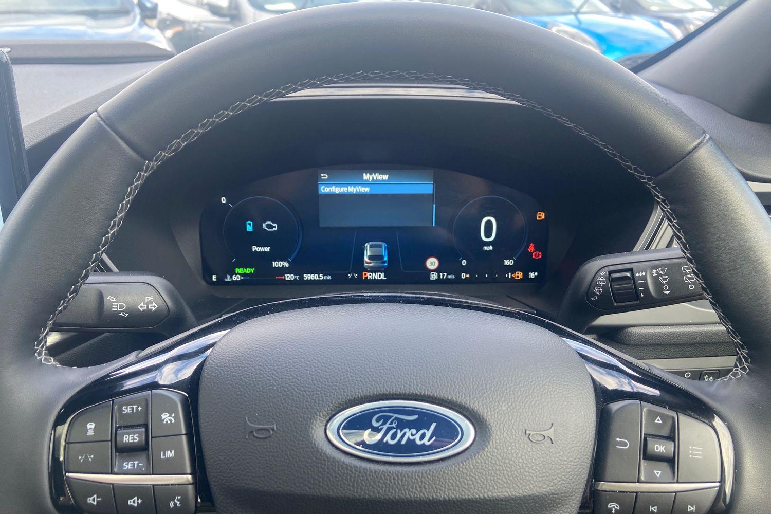 Ford KUGA Photo 11