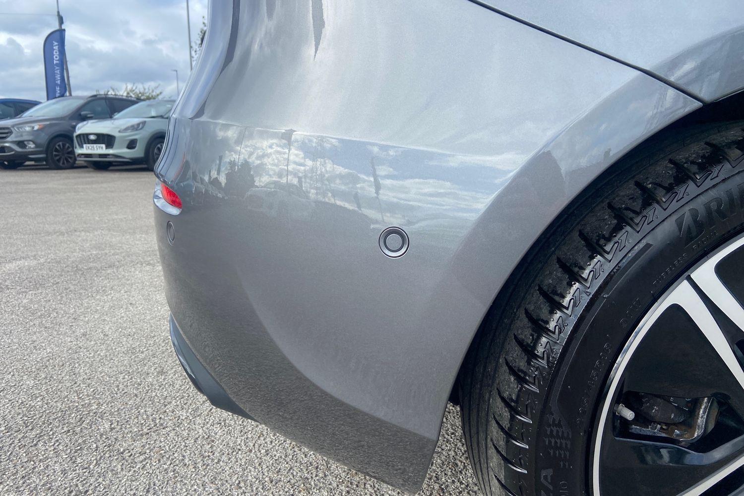 Mercedes-Benz A CLASS Photo 34