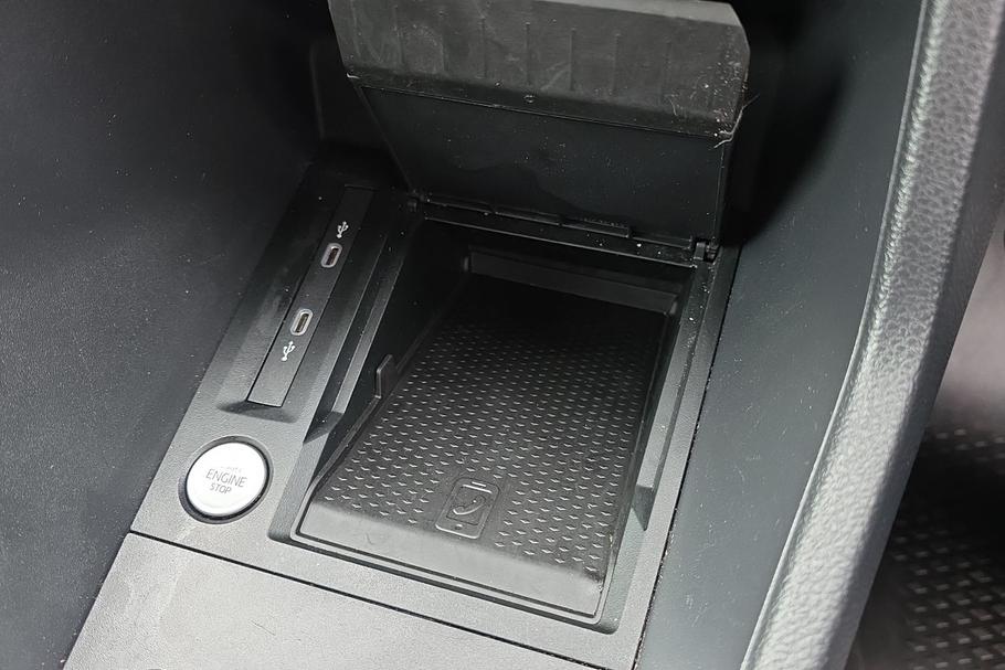 Used FORD TRANSIT CONNECT BG75DRV 30