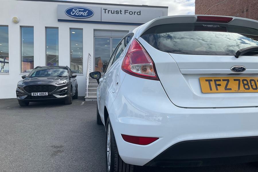 Ford FIESTA Photo autoimg-bf5fdf87e39a0d6cfe3550a095ed6a86f1eeb6ed.jpg