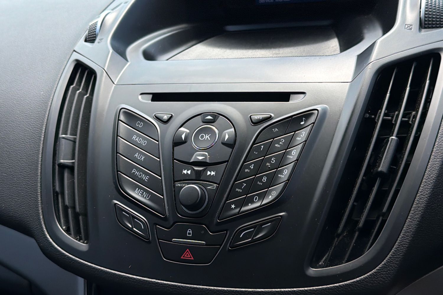 Ford KUGA Photo 33