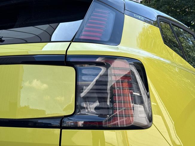 VOLVO EX30 Photo 18