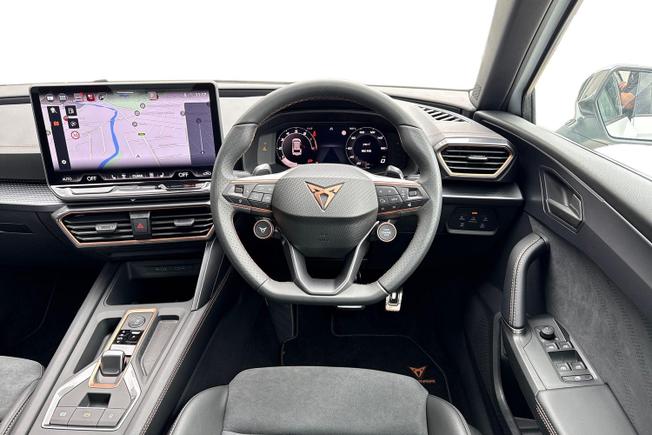 CUPRA Leon Photo 11