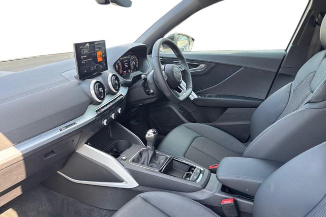 AUDI Q2 Photo 2