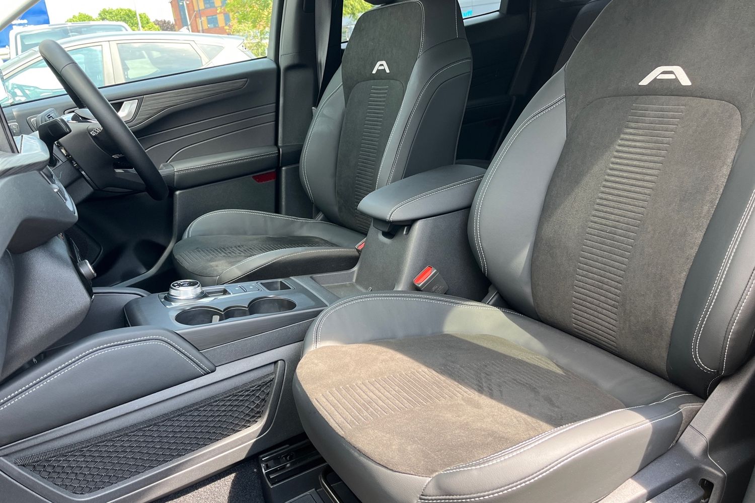 Ford Kuga Photo 18