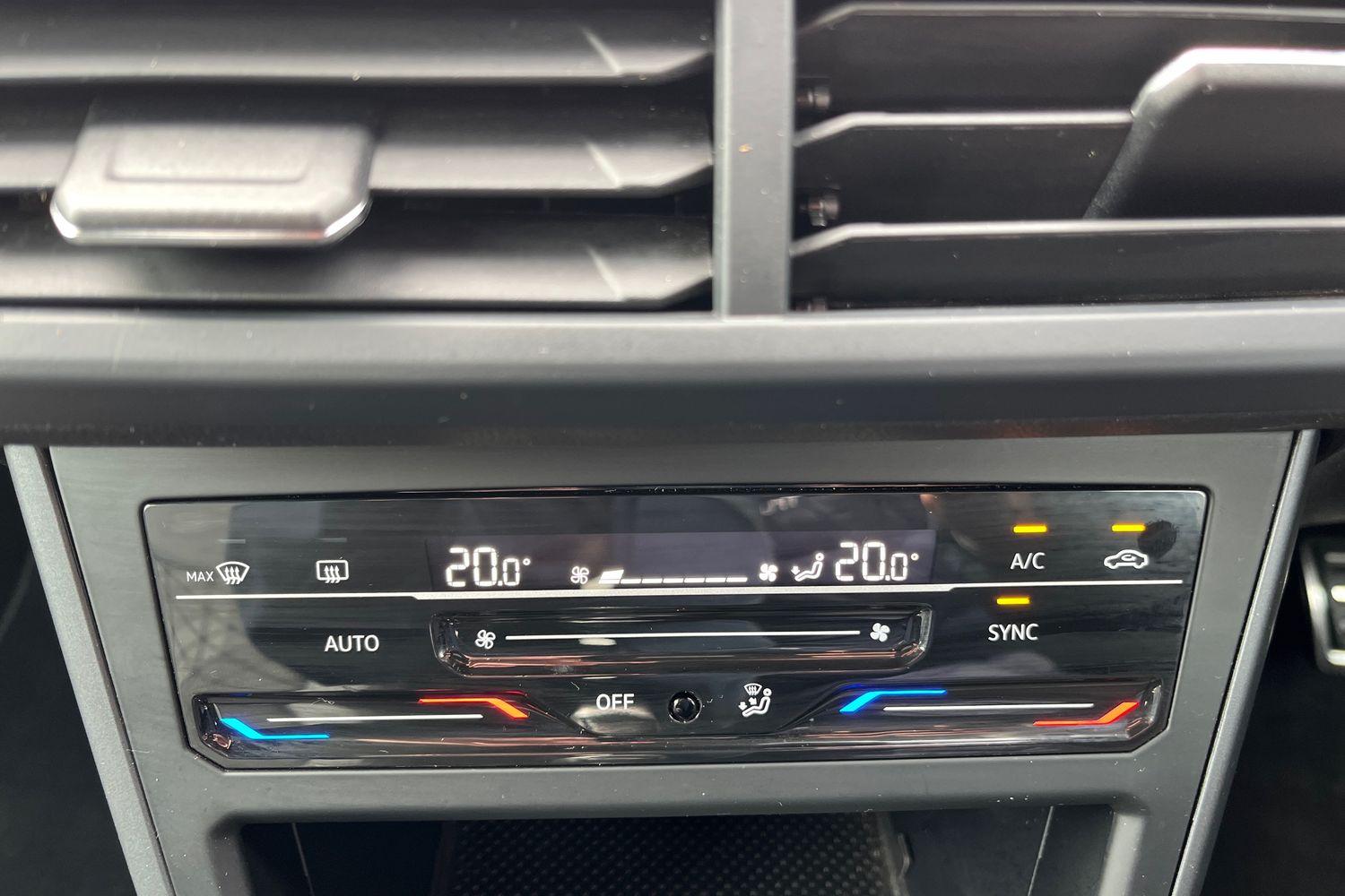 Volkswagen POLO Photo 37