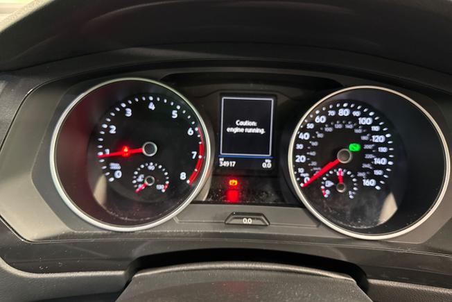 VOLKSWAGEN Tiguan Photo 15