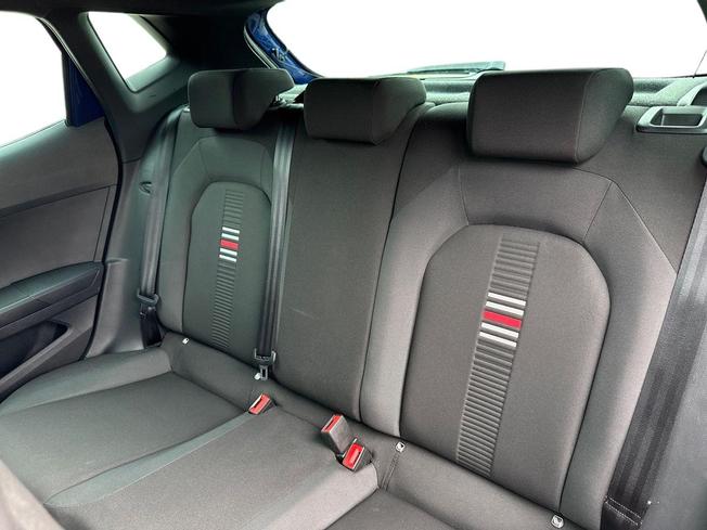 SEAT Ibiza Photo 9