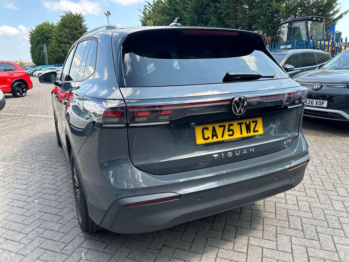 Volkswagen Tiguan Photo autoimg-bf7e47c0d5cbad2a40fc12cb09980eb5b6a70342.jpg