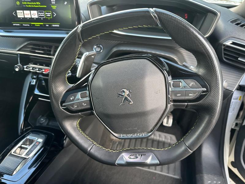 Used Peugeot 2008 LM72YHR 32