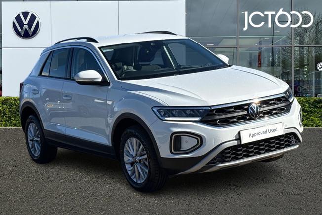 Volkswagen T-Roc Photo 1