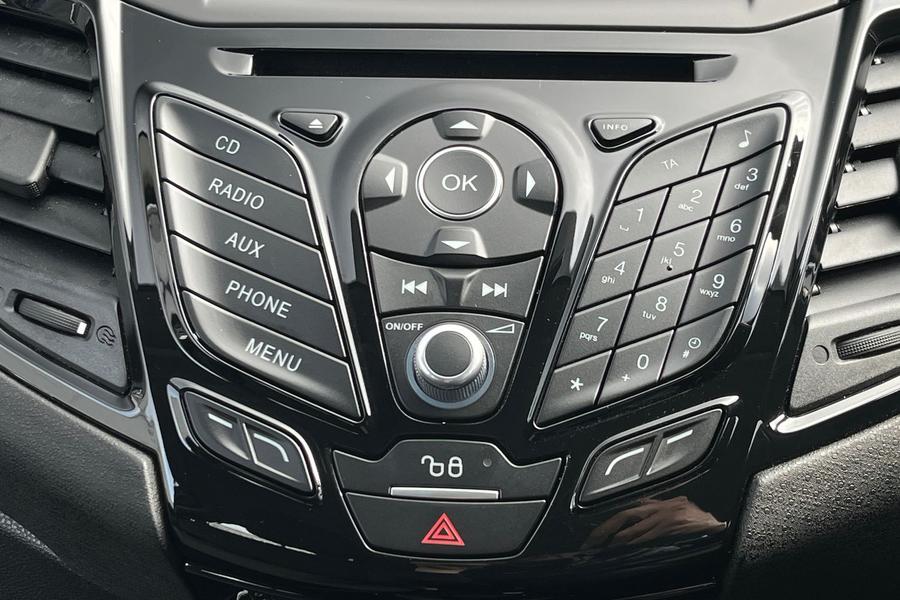 Ford Fiesta Photo autoimg-bf7fc779ec72fc4e1f3ff78b789265399b94bb7c.jpg