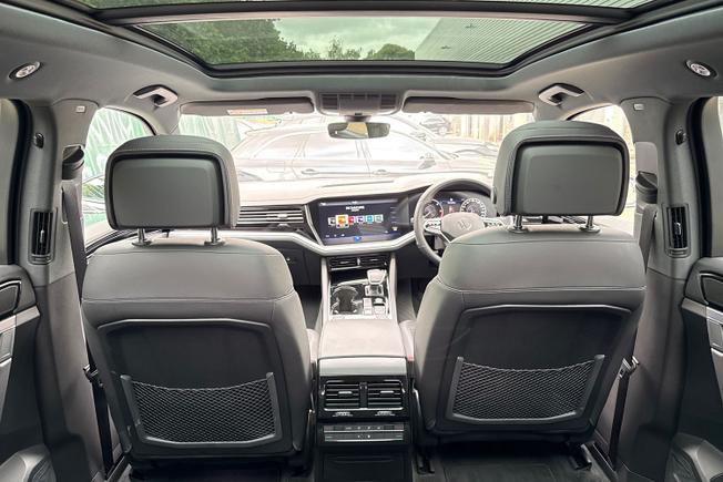 VOLKSWAGEN Touareg Photo 31