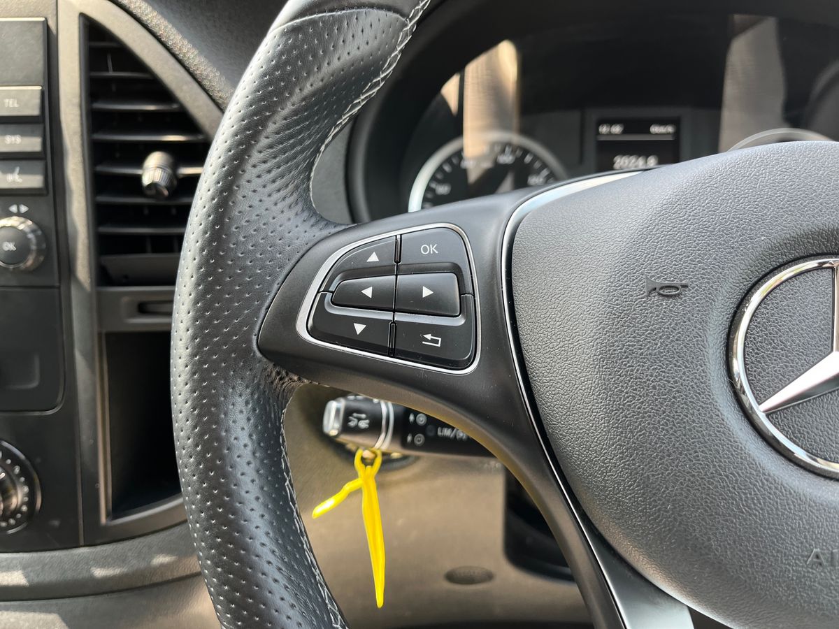 Mercedes-Benz Vito Photo 15