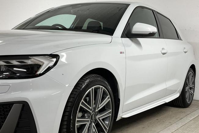 Audi A1 Photo 30