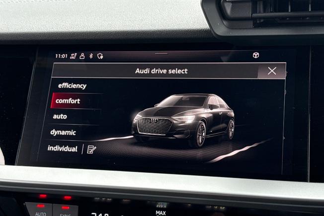 AUDI S3 Photo 28