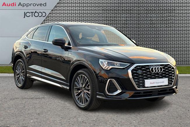 AUDI Q3 Photo 1