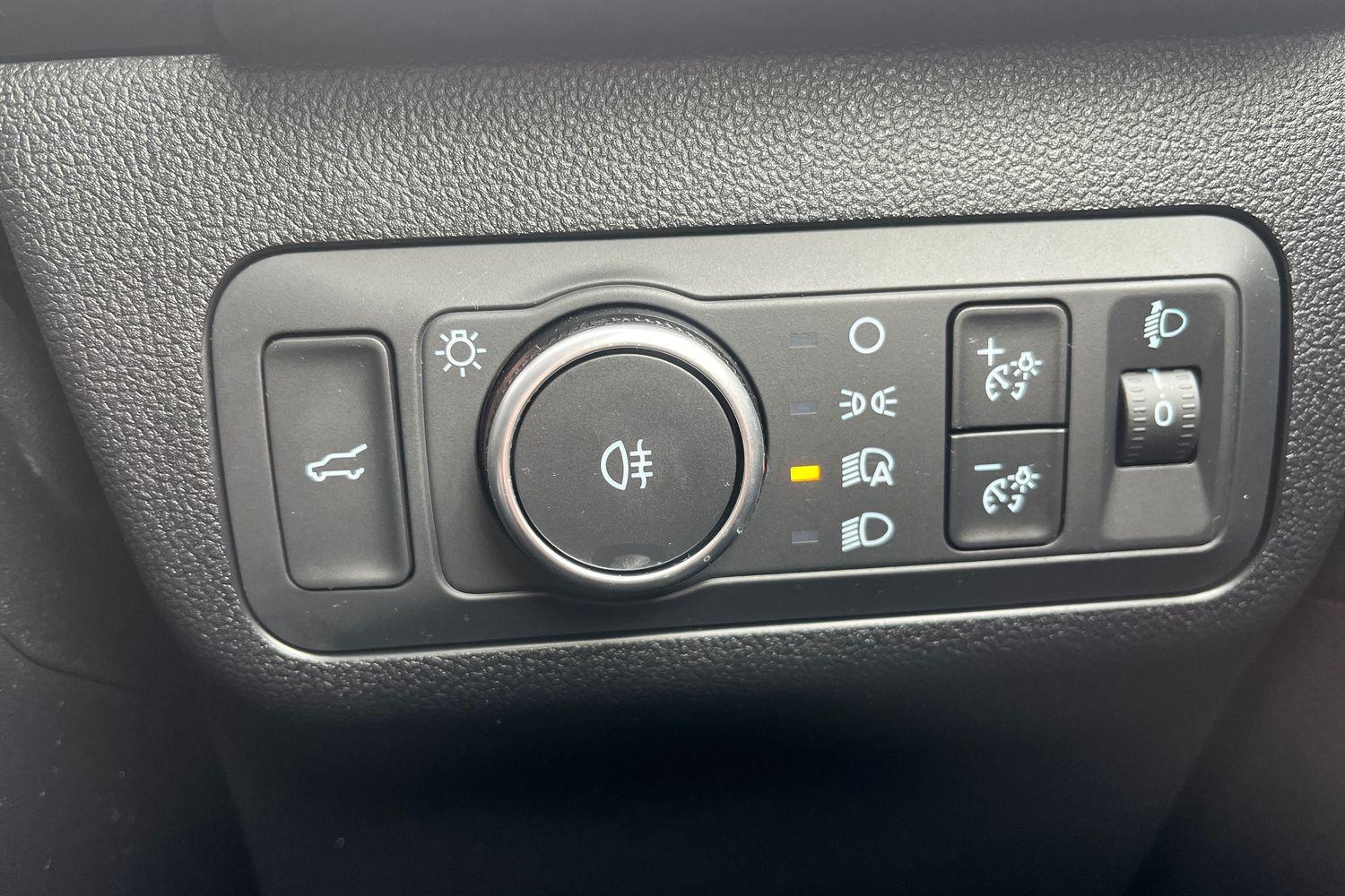 Ford KUGA Photo 28
