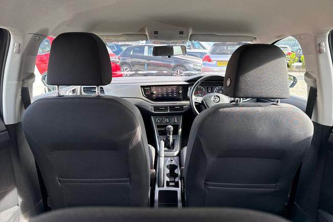VOLKSWAGEN Polo Photo 36