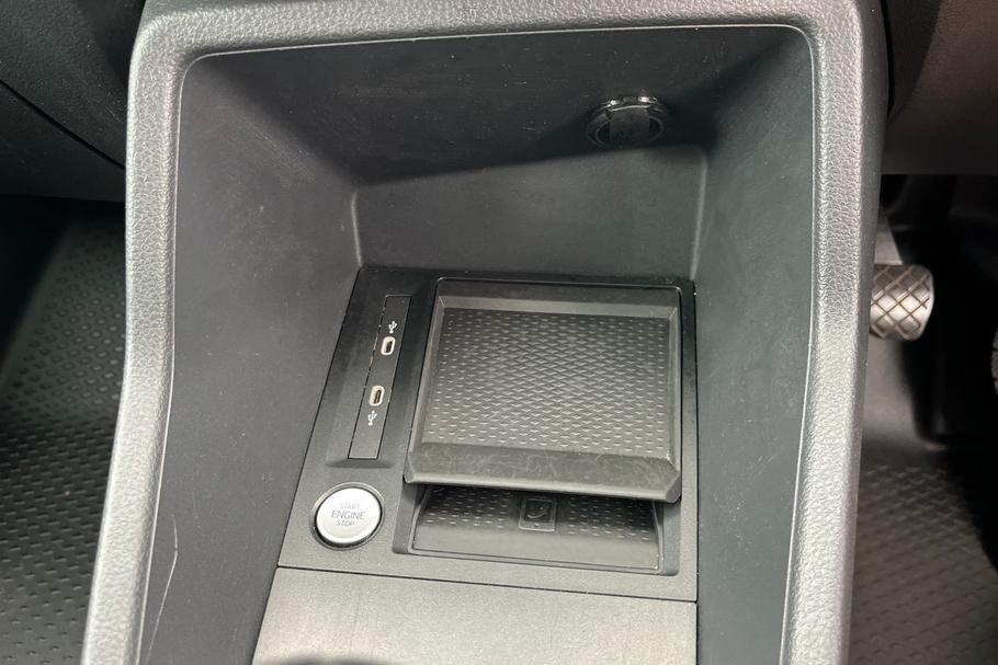 Used Ford TRANSIT CONNECT BG75DPO 23