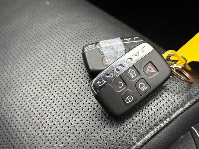 Jaguar XF Photo 46