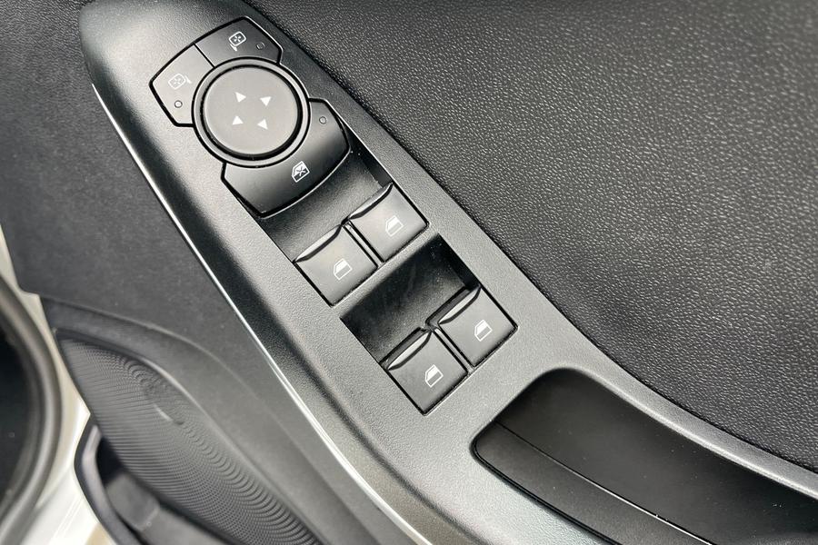 Ford Fiesta Photo autoimg-bf937c913f15cce39d1ea28606533b6d0980bb57.jpg