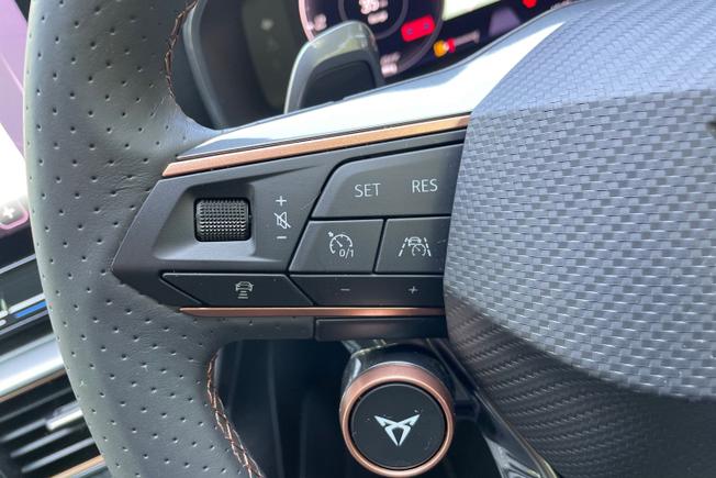 CUPRA Formentor Photo 16