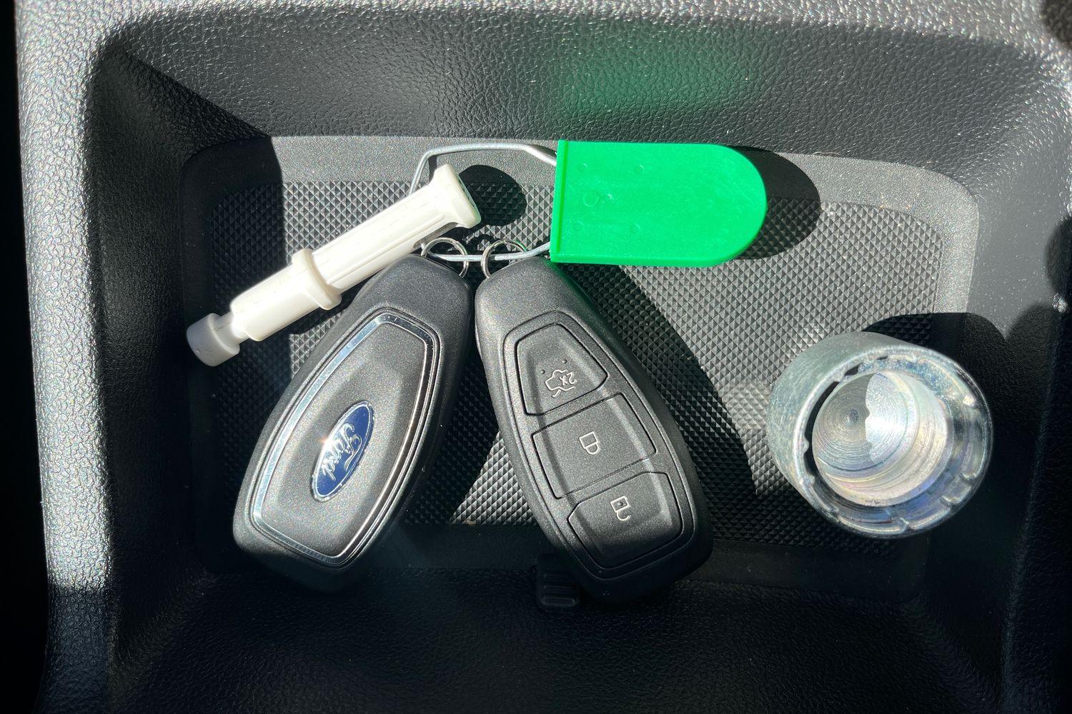 Ford KUGA Photo 21