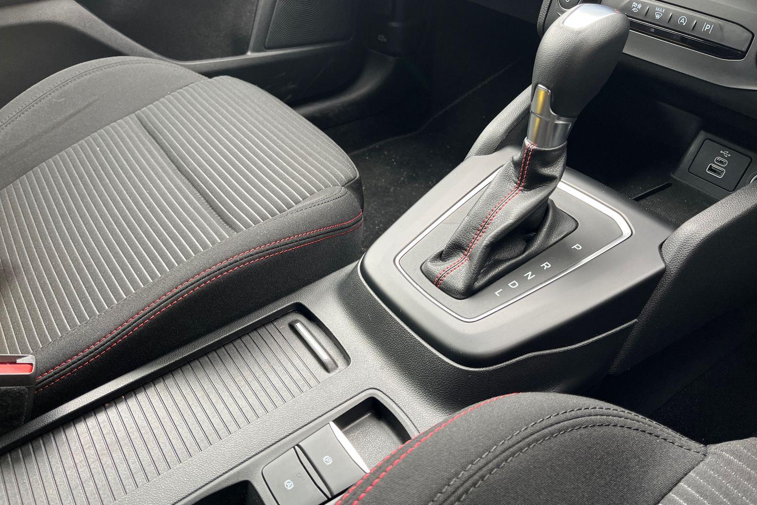 Ford FOCUS Photo 32
