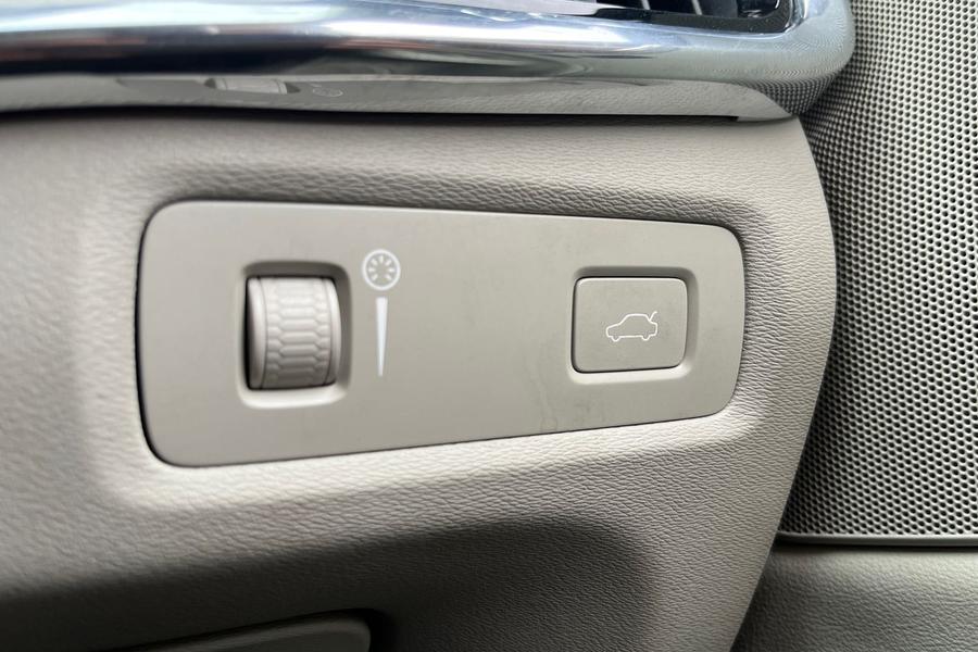 Volvo V90 Photo autoimg-bf9a16a043ccffba53cb342e5d59dcc86db220ad.jpg