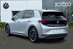 VOLKSWAGEN ID.3 Photo 3