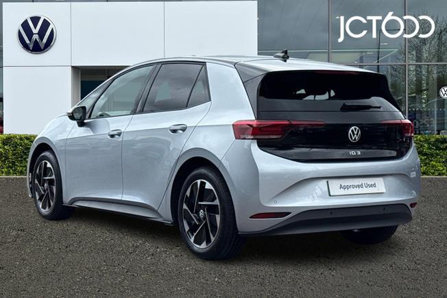 VOLKSWAGEN ID.3 Photo 3