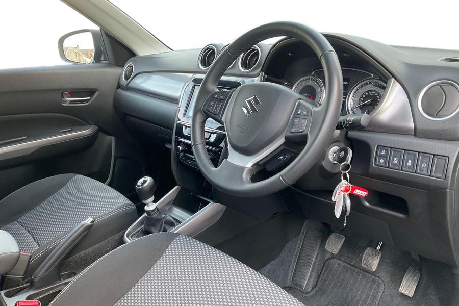 Suzuki VITARA Photo autoimg-bf9d1321614a35a631c8764ee5d922a08350ea93.jpg
