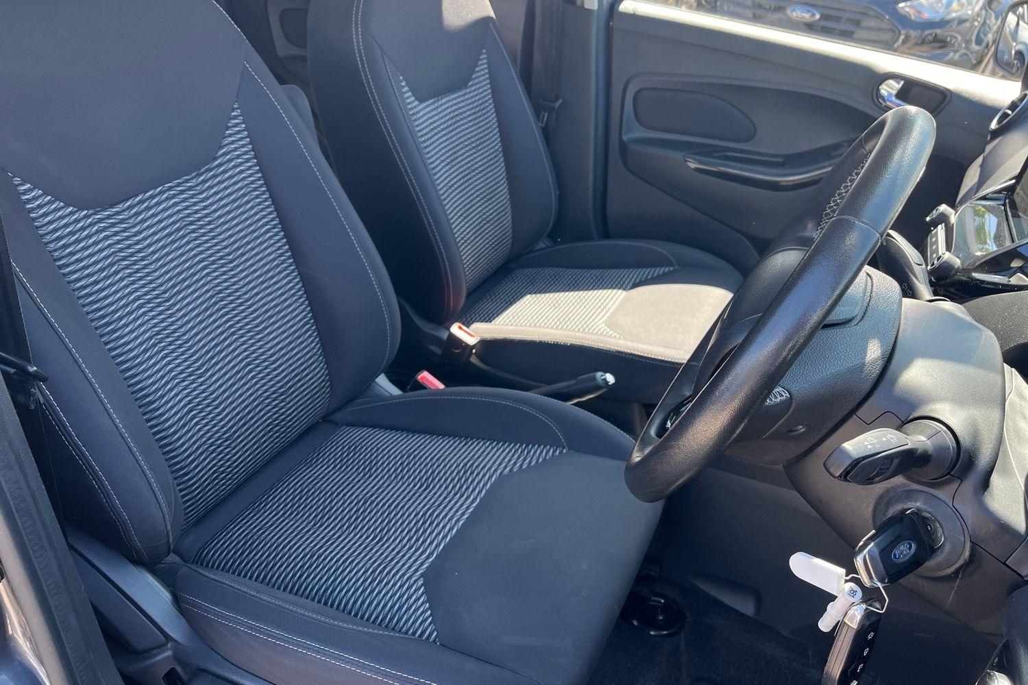 Ford Ka+ Photo 16