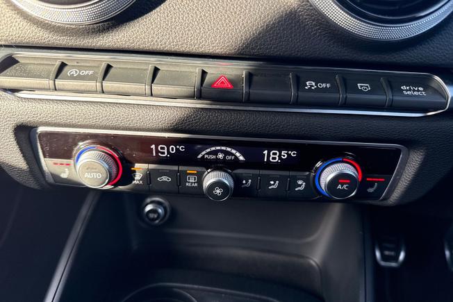 AUDI S3 Photo 54