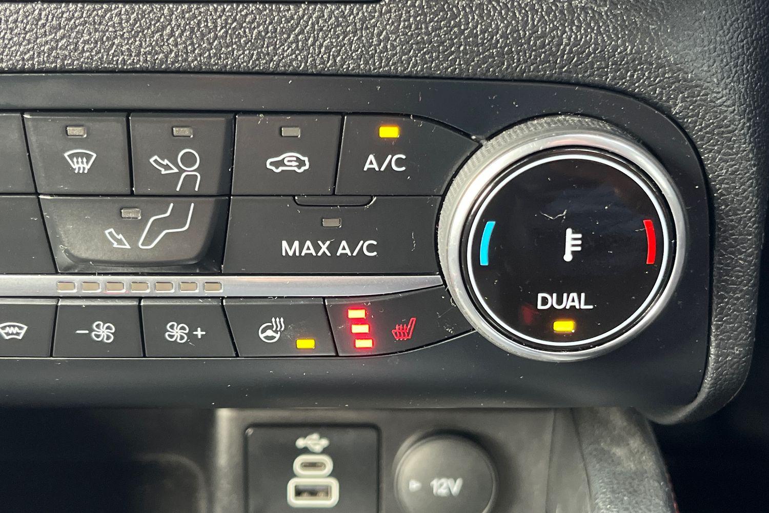 Ford KUGA Photo 37