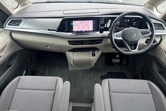 VOLKSWAGEN Multivan Photo 31