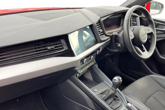 AUDI A1 Photo 2