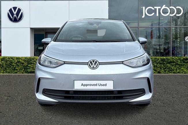 VOLKSWAGEN ID.3 Photo 8
