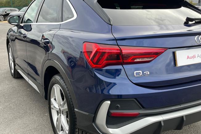 AUDI Q3 Photo 55