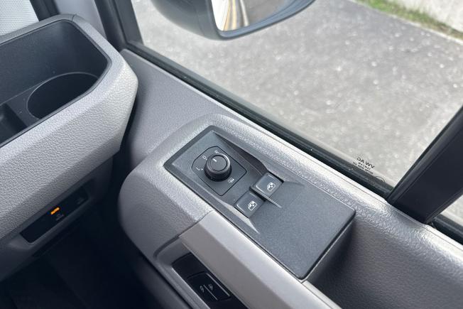 VOLKSWAGEN Crafter Photo 33