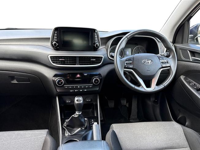 HYUNDAI Tucson Photo 11