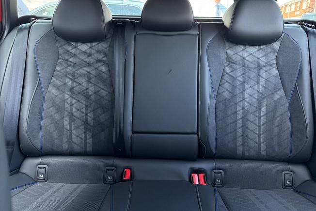 Volkswagen Passat Photo 45