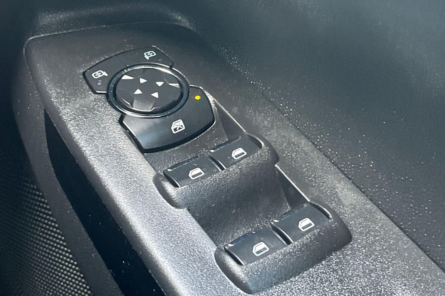 Ford EcoSport Photo 15