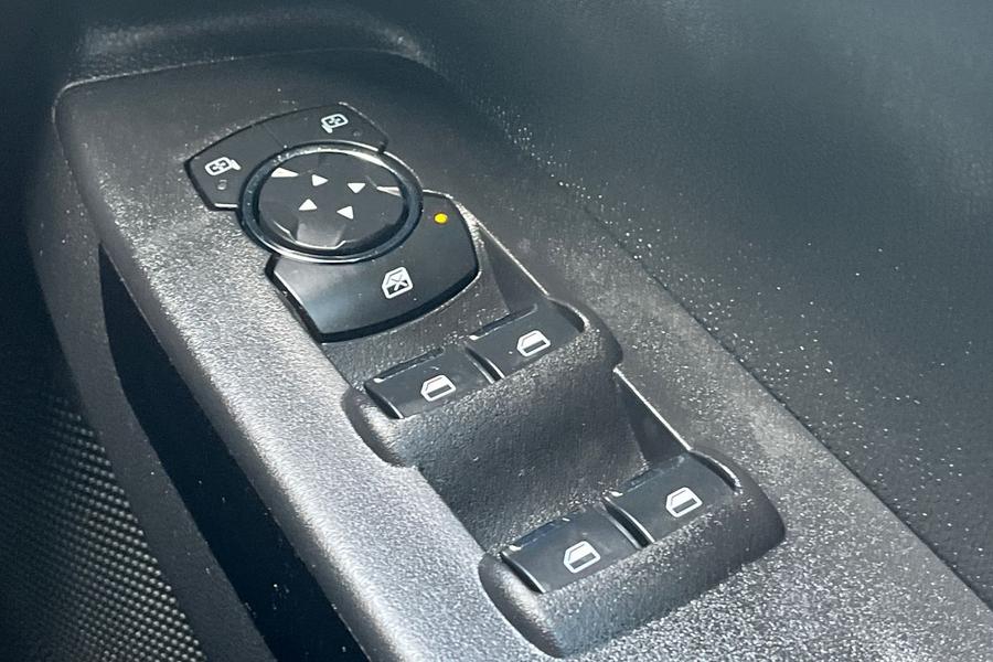 Ford EcoSport Photo autoimg-bfbd848cdff30d9e7cee56bada82c183331ca288.jpg